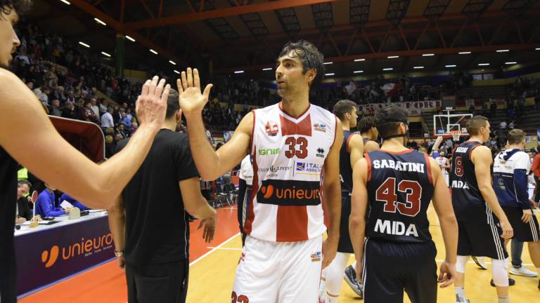 Basket, l'Unieuro Forlì domenica a sostegno dell'Admo Basket, l'Unieuro Forlì domenica a sostegno dell'Admo