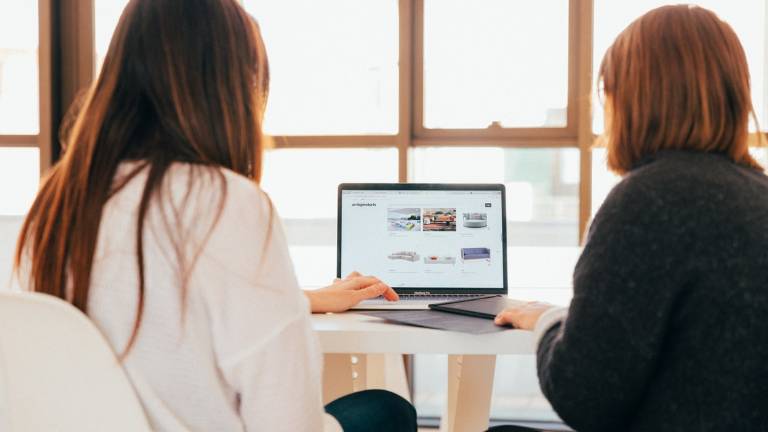 Lavoro, Women in Tech, laboratori per le sfide del futuro delle donne: come collegarsi Lavoro, Women in Tech, laboratori per le sfide del futuro delle donne: come collegarsi