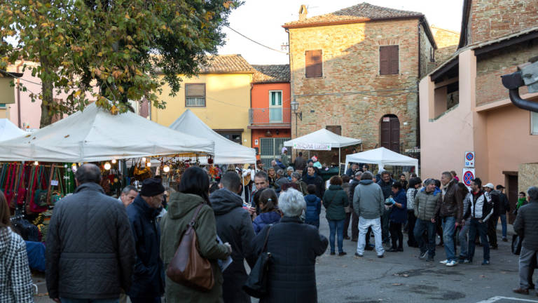Roncofreddo, Piccola Fiera d'autunno: si parte sabato Roncofreddo, Piccola Fiera d'autunno: si parte sabato
