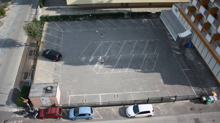 Riccione, il costo dei parcheggi per la stagione estiva Riccione, il costo dei parcheggi per la stagione estiva