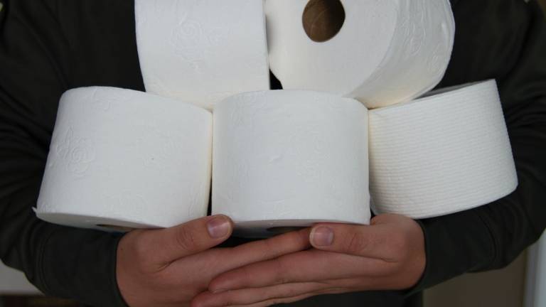 Santarcangelo, ruba carta igienica e sapone dall'ospedale, poi aggredisce un sanitario: arrestato Santarcangelo, ruba carta igienica e sapone dall'ospedale, poi aggredisce un sanitario: arrestato