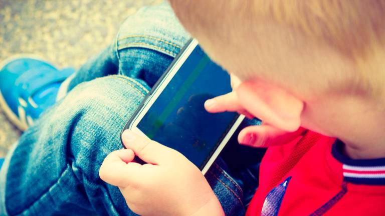 Ravenna. Ausl e Centro per le famiglie, al via un incontro sul corretto uso del digitale in età pediatrica Ravenna. Ausl e Centro per le famiglie, al via un incontro sul corretto uso del digitale in età pediatrica