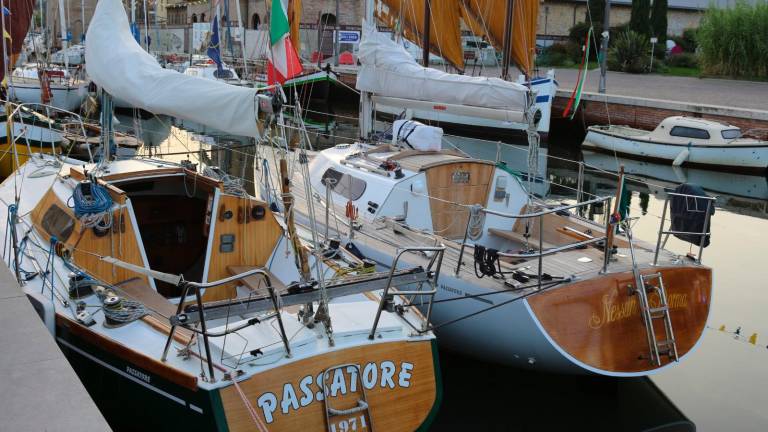 Vela e legno. Il progetto “Romagna Mia” per una barca da Mini Transat. «E’ meglio della vetroresina»