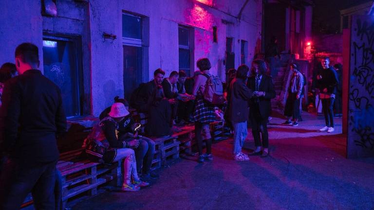 Rimini, evade dai domiciliari e fa pure tardi la sera: multa per violazione del coprifuoco Rimini, evade dai domiciliari e fa pure tardi la sera: multa per violazione del coprifuoco