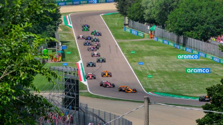 Imola, scoperti biglietti taroccati del Gp per 200mila euro Imola, scoperti biglietti taroccati del Gp per 200mila euro