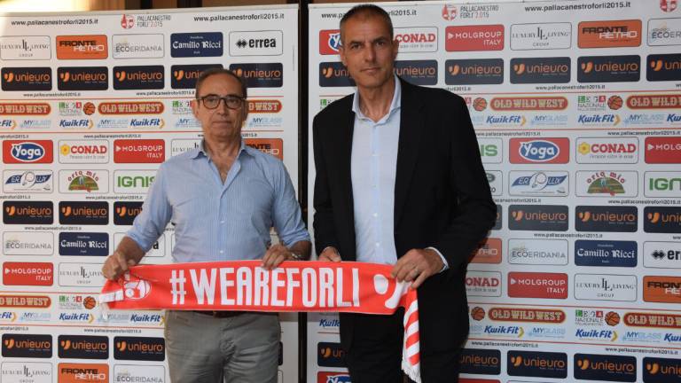 Ufficiale: l'Unieuro Forlì e il tecnico Dell'Agnello ancora insieme Ufficiale: l'Unieuro Forlì e il tecnico Dell'Agnello ancora insieme