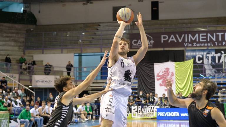 Basket B, il Covid fa rinviare il derby Tigers-Raggisolaris Basket B, il Covid fa rinviare il derby Tigers-Raggisolaris