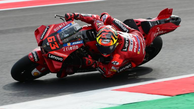 MotoGp, pole di Martin a Valencia, quarto tempo di Quartararo, Bagnaia in terza fila MotoGp, pole di Martin a Valencia, quarto tempo di Quartararo, Bagnaia in terza fila