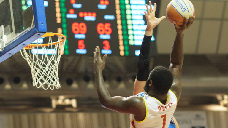Basket, la capolista OraSì riparte in casa contro Verona Basket, la capolista OraSì riparte in casa contro Verona