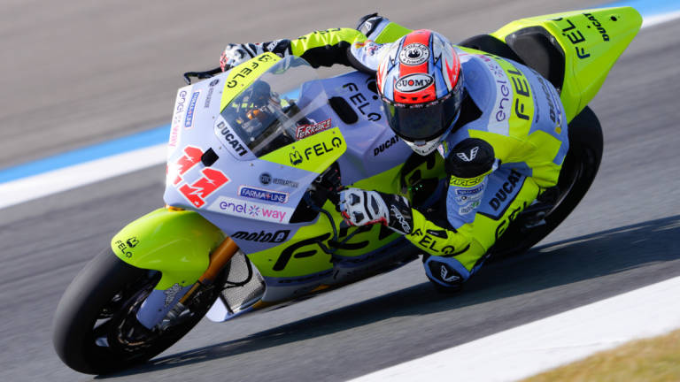 MotoE: Ferrari è il re di gara1, quarto posto per Casadei MotoE: Ferrari è il re di gara1, quarto posto per Casadei