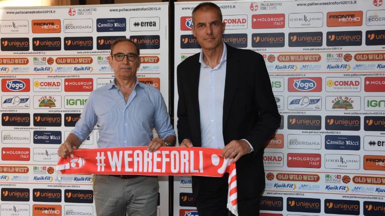 Basket A2, c'è subito il derby Forlì-Ravenna Basket A2, c'è subito il derby Forlì-Ravenna