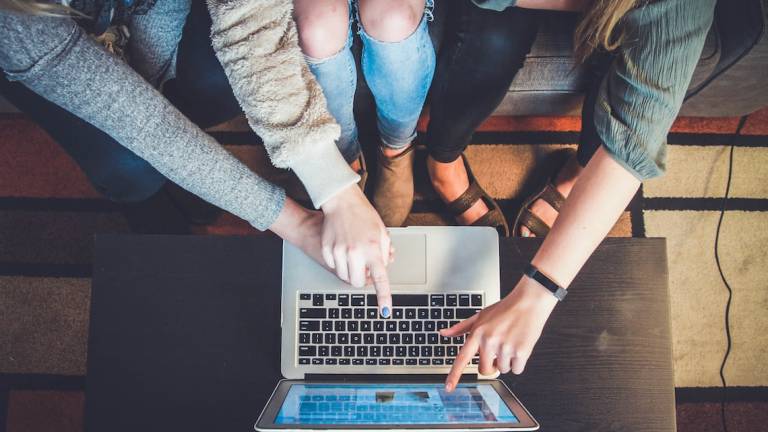Lavoro, cresce la ricerca di laureati: i titoli di studio più richiesti Lavoro, cresce la ricerca di laureati: i titoli di studio più richiesti
