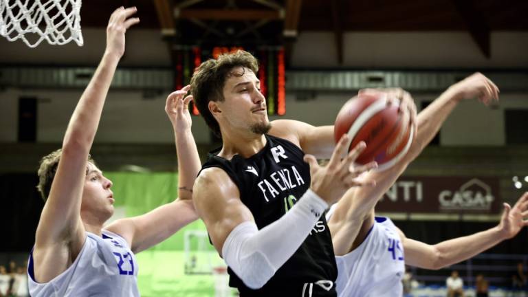 Basket B Supercoppa, Blacks-Ruvo sabato alle 14 a Montecatini Basket B Supercoppa, Blacks-Ruvo sabato alle 14 a Montecatini