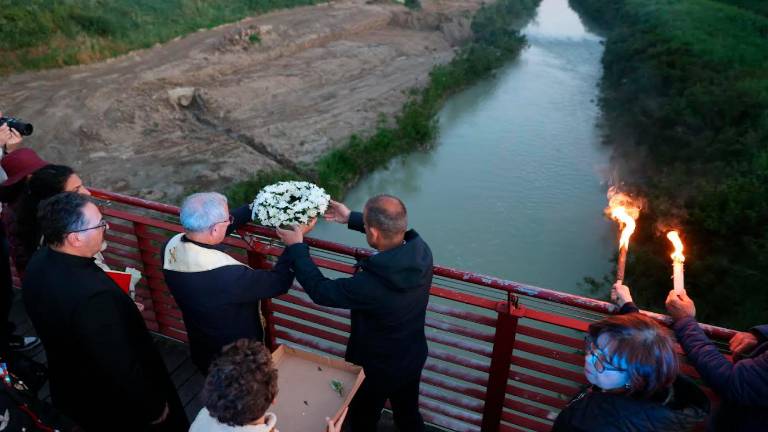 Cesena, a due anni dall’alluvione acqua santa e fuoco col vescovo Caiazzo per domare il fiume Savio Cesena, a due anni dall’alluvione acqua santa e fuoco col vescovo Caiazzo per domare il fiume Savio