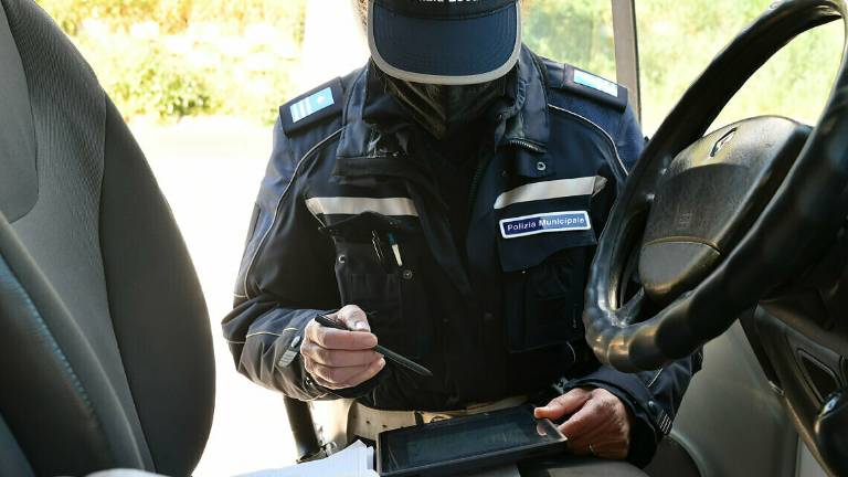 Gatteo Mare, corruzione e tangenti con la Costa d'Avorio: tre arresti Gatteo Mare, corruzione e tangenti con la Costa d'Avorio: tre arresti