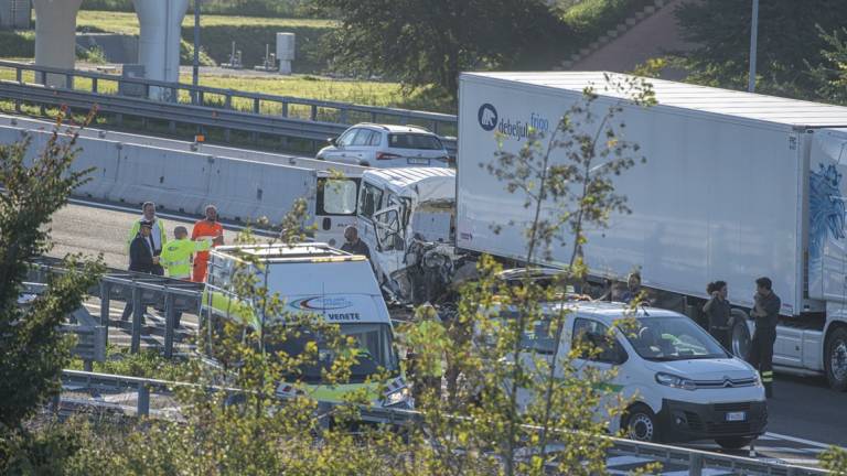 La tragedia in autostrada: quei ragazzi del Centro21 adottati da tutti i riccionesi La tragedia in autostrada: quei ragazzi del Centro21 adottati da tutti i riccionesi