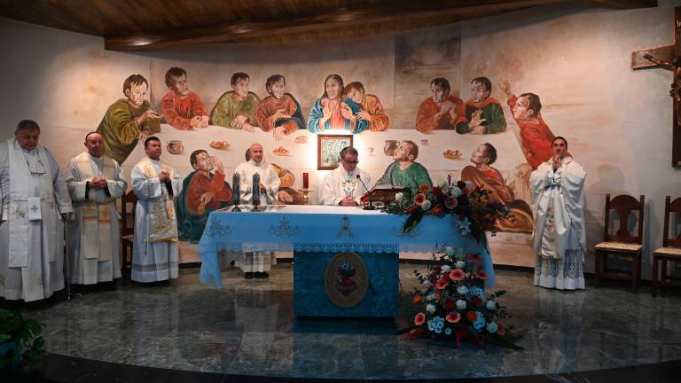 Forlì. Inaugurata la nuova chiesa a Vecchiazzano FOTO Forlì. Inaugurata la nuova chiesa a Vecchiazzano FOTO