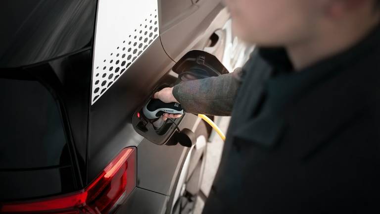 Imola, Siamo senza benzina, ci aiuti? Ma era una truffa Imola, Siamo senza benzina, ci aiuti? Ma era una truffa