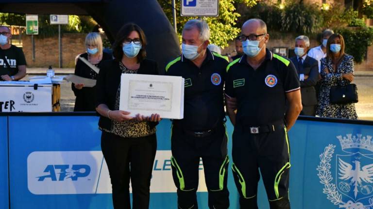 Forlì, pergamena dal Comune a chi si è impegnato nel lockdown Forlì, pergamena dal Comune a chi si è impegnato nel lockdown