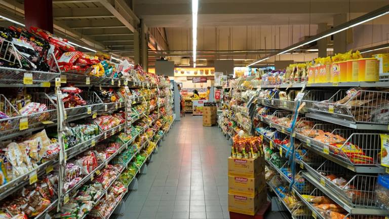 La guerra in Ucraina e l'immotivato panico da supermercato. La Cia Conad: No alle speculazioni La guerra in Ucraina e l'immotivato panico da supermercato. La Cia Conad: No alle speculazioni