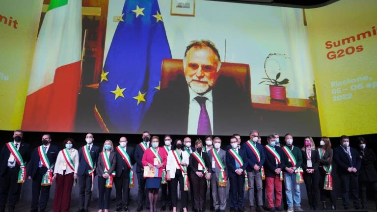 Riccione, G20 spiagge: il Ministro del Turismo apre allo status di città balneare Riccione, G20 spiagge: il Ministro del Turismo apre allo status di città balneare