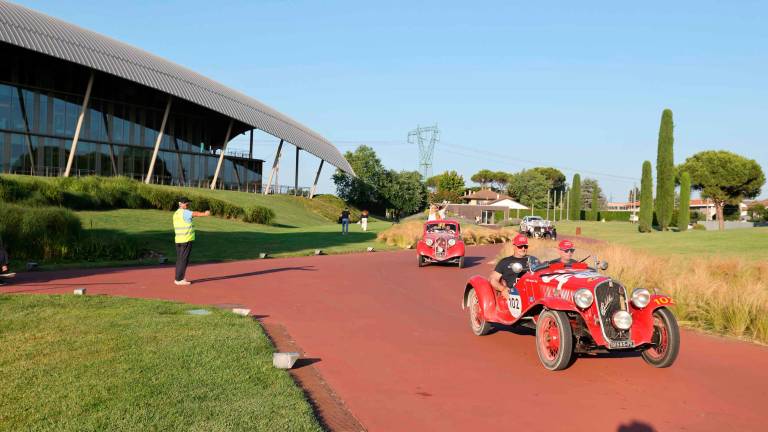 Passione auto: per la Mille Miglia tappa alla Technogym di Cesena FOTOGALLERY Passione auto: per la Mille Miglia tappa alla Technogym di Cesena FOTOGALLERY