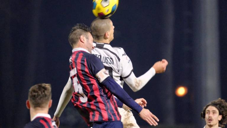 Calcio C, il Cesena delude e l'Imolese strappa un punto Calcio C, il Cesena delude e l'Imolese strappa un punto