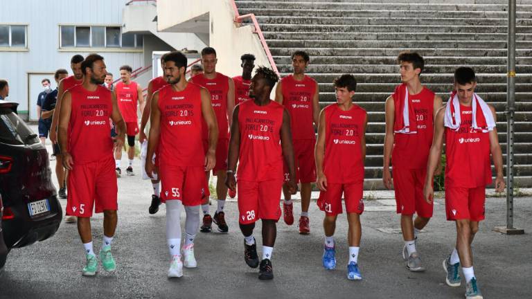 Basket A2, domenica l'Unieuro si presenta ai tifosi al Cala FoMa Basket A2, domenica l'Unieuro si presenta ai tifosi al Cala FoMa