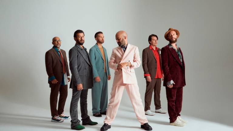 Niente palazzetti per i Negramaro. Tour unplugged da settembre a teatro Niente palazzetti per i Negramaro. Tour unplugged da settembre a teatro