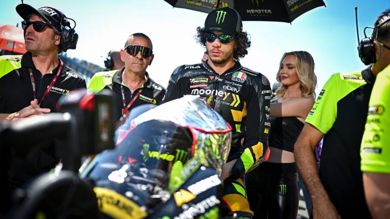 MotoGp, il Mondiale è un affare Ducati, ma ora cosa farà Bezzecchi? MotoGp, il Mondiale è un affare Ducati, ma ora cosa farà Bezzecchi?