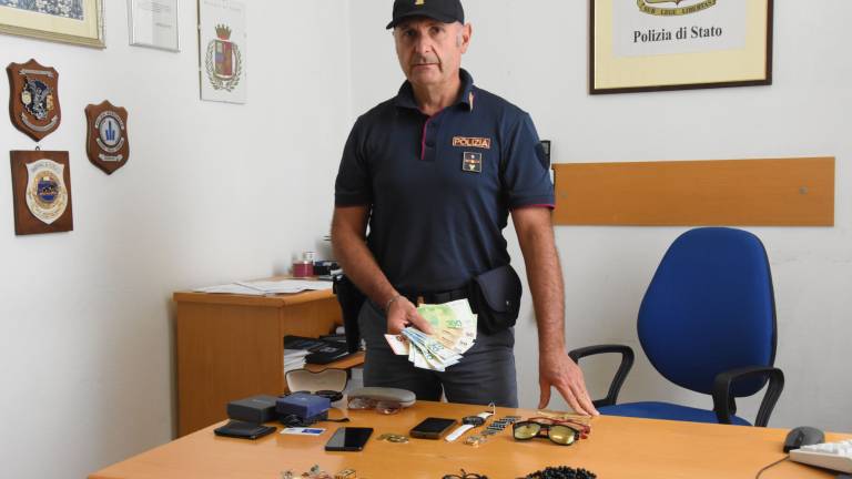Dalla Germania a Forlì per rubare, arrestati topi d'appartamento Dalla Germania a Forlì per rubare, arrestati topi d'appartamento