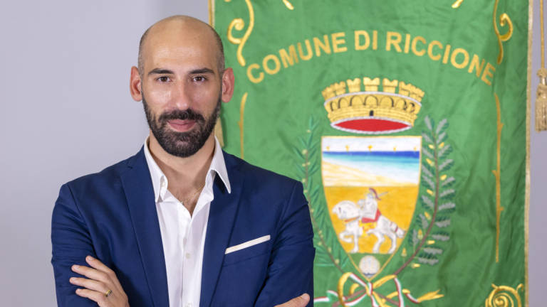 Riccione, occupazione di suolo pubblico: riduzione del 20% per tavoli e sedie Riccione, occupazione di suolo pubblico: riduzione del 20% per tavoli e sedie
