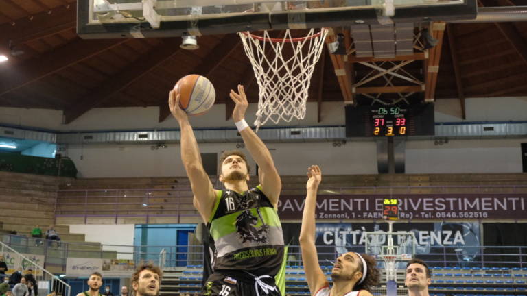 Basket B, Faenza deve ripartire da una difesa migliore Basket B, Faenza deve ripartire da una difesa migliore