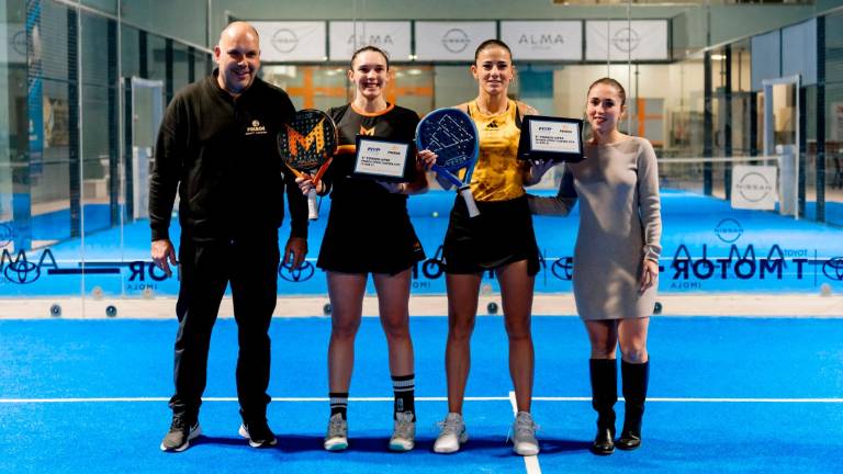 La premiazione del torneo femminile La premiazione del torneo femminile