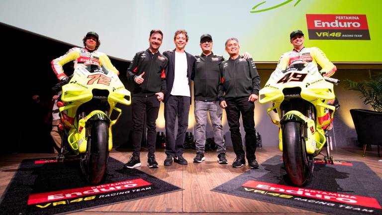 Brindiamo a un grande 2024 in MotoGp: Gresini Racing e Vr 46 ci faranno divertire VIDEO Brindiamo a un grande 2024 in MotoGp: Gresini Racing e Vr 46 ci faranno divertire VIDEO