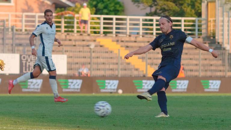 Paolo Rrapaj, capitano di un Ravenna che questa sera debutta in campionato contro il Campobasso foto fiorentini Paolo Rrapaj, capitano di un Ravenna che questa sera debutta in campionato contro il Campobasso foto fiorentini