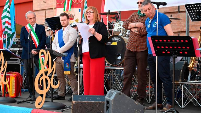 Forlì, festa del lavoro in piazza Saffi: obiettivo sicurezza FOTOGALLERY Forlì, festa del lavoro in piazza Saffi: obiettivo sicurezza FOTOGALLERY