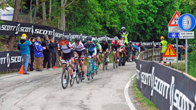 Il guardiano del Barbotto, una vita dedicata ai ciclisti e il Tour de France il giorno del suo compleanno GALLERY Il guardiano del Barbotto, una vita dedicata ai ciclisti e il Tour de France il giorno del suo compleanno GALLERY