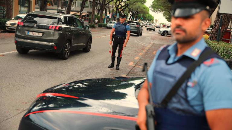 La ragazza era in vacanza con altre amiche nel Salento, del caso si stanno occupando i carabinieri La ragazza era in vacanza con altre amiche nel Salento, del caso si stanno occupando i carabinieri
