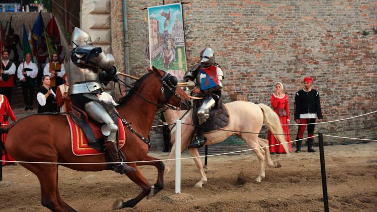 Cesena. Per la Giostra 1500 in piazza, vince ancora La Mura FOTOGALLERY Cesena. Per la Giostra 1500 in piazza, vince ancora La Mura FOTOGALLERY