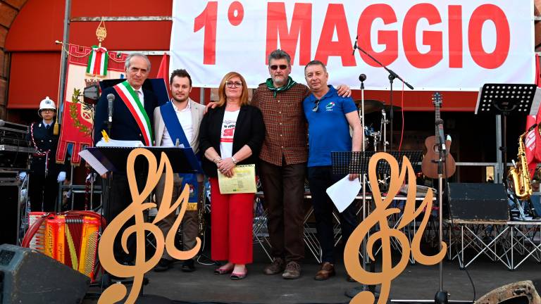 Forlì, festa del lavoro in piazza Saffi: obiettivo sicurezza FOTOGALLERY Forlì, festa del lavoro in piazza Saffi: obiettivo sicurezza FOTOGALLERY