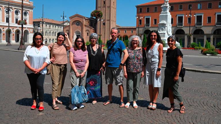 Gli artigiani che hanno dato vita all’iniziativa (foto Fabio Blaco) Gli artigiani che hanno dato vita all’iniziativa (foto Fabio Blaco)