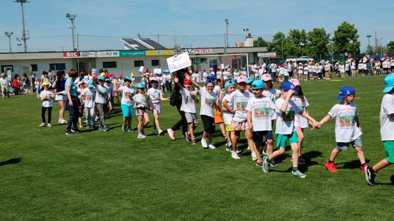 Educazione allo sport, centinaia di bambini a Martorano per il saggio finale di Panathlongiochiamo VIDEO GALLERY Educazione allo sport, centinaia di bambini a Martorano per il saggio finale di Panathlongiochiamo VIDEO GALLERY