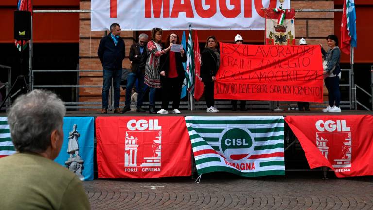 Forlì, Cgil, Cisl e Uil in piazza Saffi per il Primo maggio FOTOGALLERY