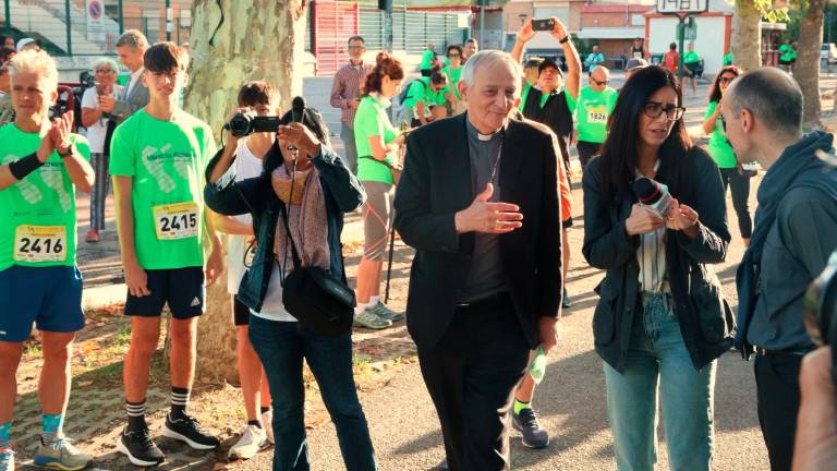 Cesena. Anche Prodi e Zuppi alla Marcia per i diritti dei malati di Alzheimer Cesena. Anche Prodi e Zuppi alla Marcia per i diritti dei malati di Alzheimer