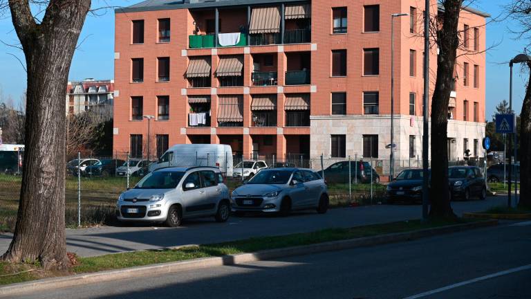 Forlì. Allarme in un condominio di via Manzoni per degrado e atti vandalici. Il questore: «Stiamo svolgendo accertamenti sulla situazione» Forlì. Allarme in un condominio di via Manzoni per degrado e atti vandalici. Il questore: «Stiamo svolgendo accertamenti sulla situazione»