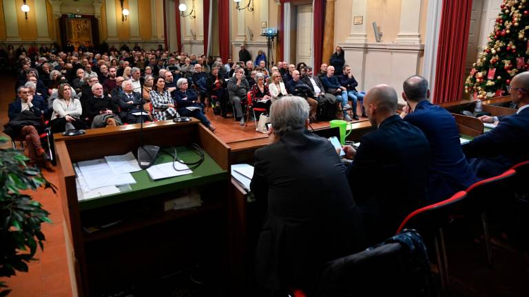 Forlì, le cento domande degli alluvionati: «Studiamo ristori per i beni mobili» Forlì, le cento domande degli alluvionati: «Studiamo ristori per i beni mobili»