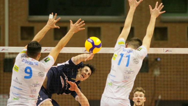 Volley A2, Bonitta: “Consar, il primo 3-0 casalingo è un bel segnale” - Gallery Volley A2, Bonitta: “Consar, il primo 3-0 casalingo è un bel segnale” - Gallery