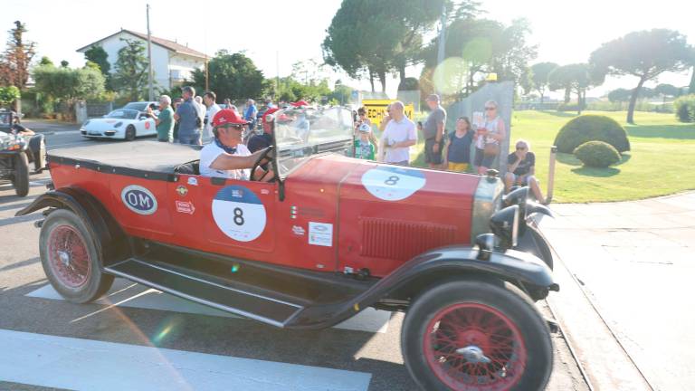Passione auto: per la Mille Miglia tappa alla Technogym di Cesena FOTOGALLERY Passione auto: per la Mille Miglia tappa alla Technogym di Cesena FOTOGALLERY