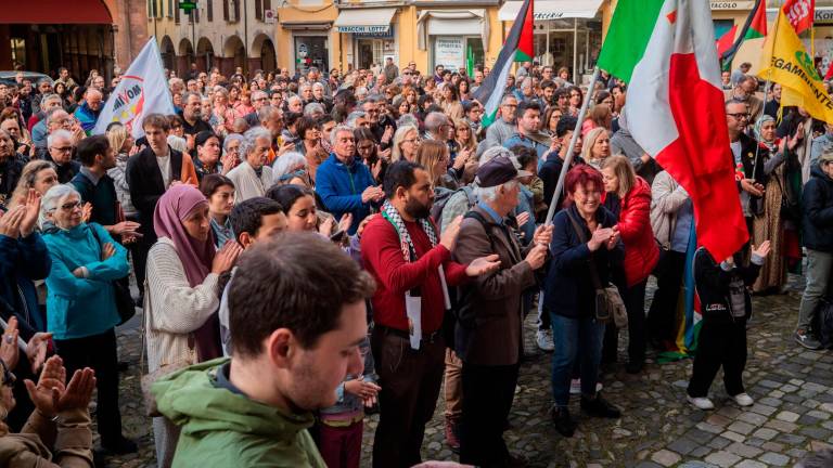 Cesena, in 800 in piazza per dire «stop al genocidio e Palestina libera» Cesena, in 800 in piazza per dire «stop al genocidio e Palestina libera»